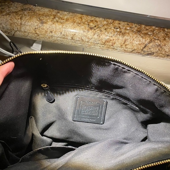 Coach Shoulder Bag - Picture 4 of 4